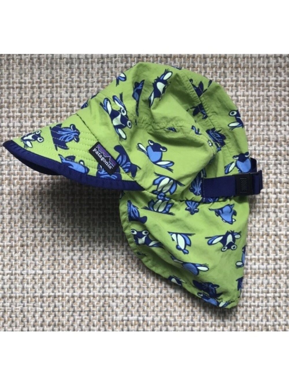 Vintage Patagonia Sun Hat Cap Frog Green Bucket Neck Shade Flap Kids Size XS - Picture 1 of 9